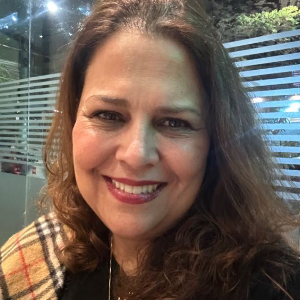 SIMONE DE BARROS TENORE